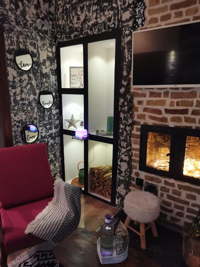 Studio Apartman Black & White Centar Sarajevo Free Parking Eksteriør billede