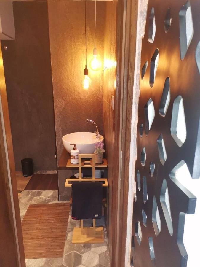 Studio Apartman Black & White Centar Sarajevo Free Parking Eksteriør billede