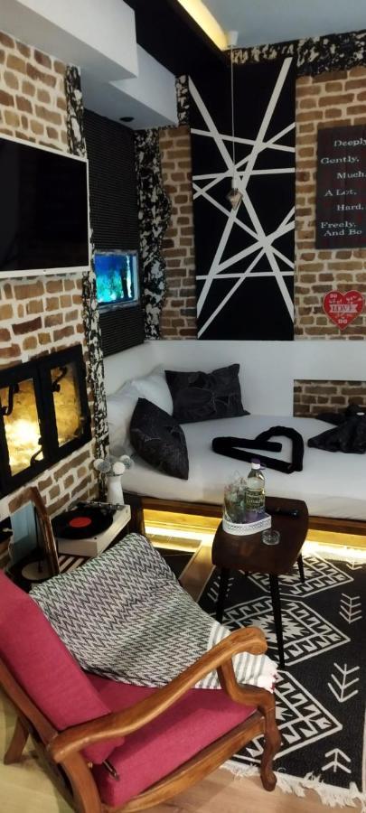 Studio Apartman Black & White Centar Sarajevo Free Parking Eksteriør billede