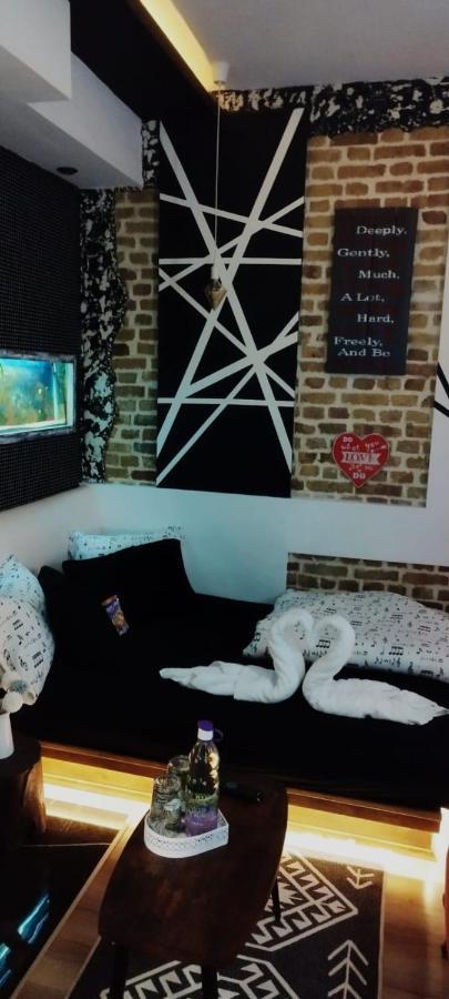 Studio Apartman Black & White Centar Sarajevo Free Parking Eksteriør billede